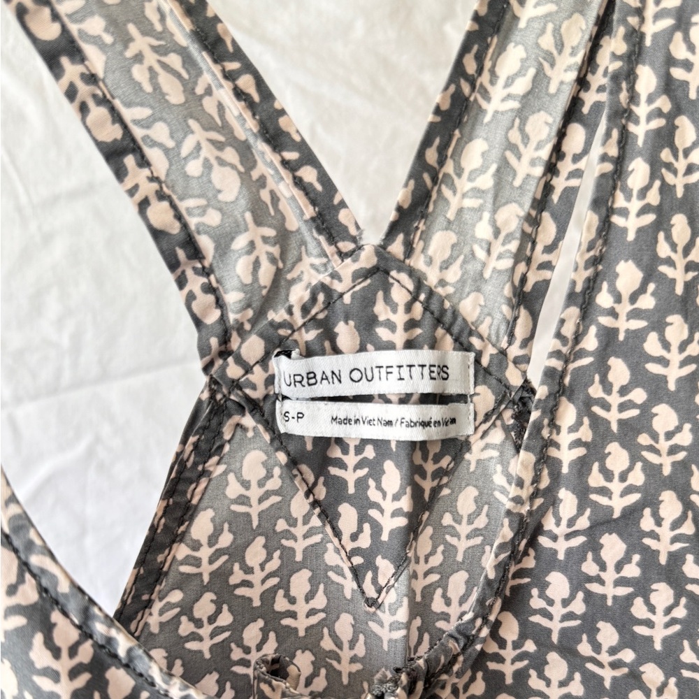 URBAN OUTFITTERS SUMMER OVERALLS